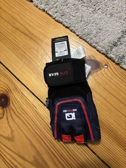 Rękawiczki treningowe marki IQ