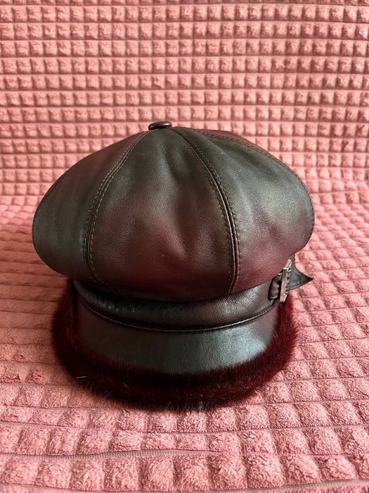 Шкіряний капелюх  з  козирком  кашкет кепі  шляпа жіноча шапка