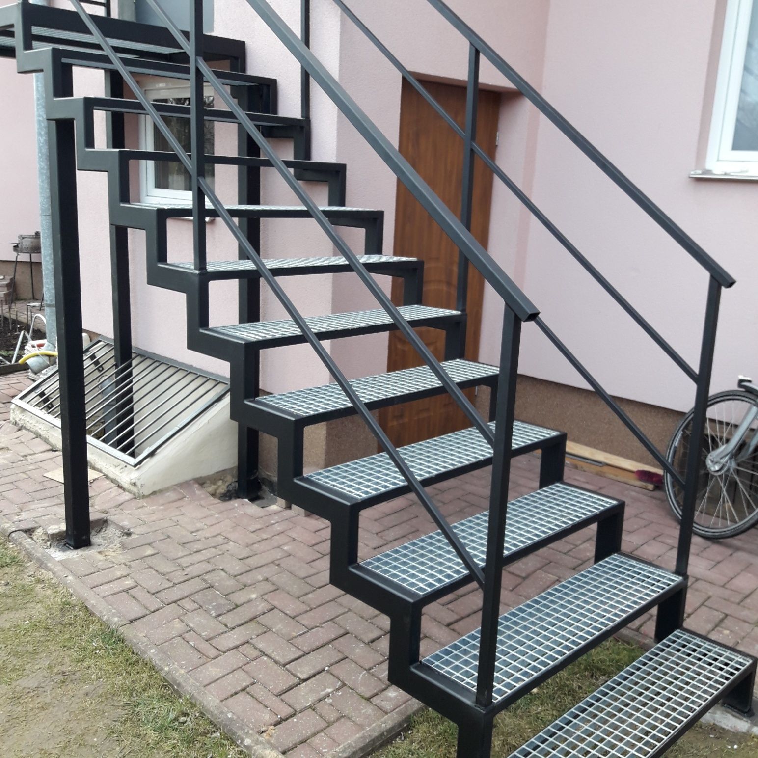Schody konstrukcja stalowa