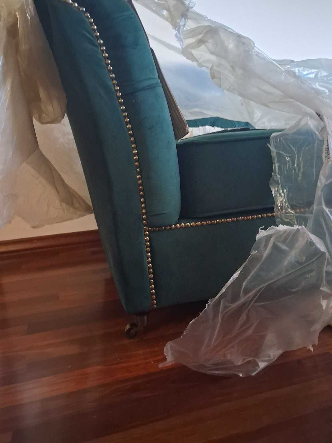 Sprzedam: - NOWA - fab. zapakowana  Sofa 3-osob., Chesterfield Derby ,