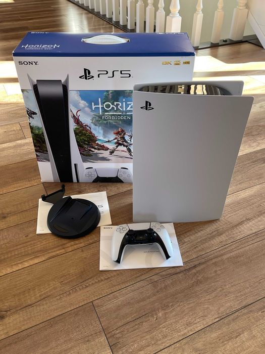 Sony PlayStation 5 White 825GB Blu-ray консоль / приставка