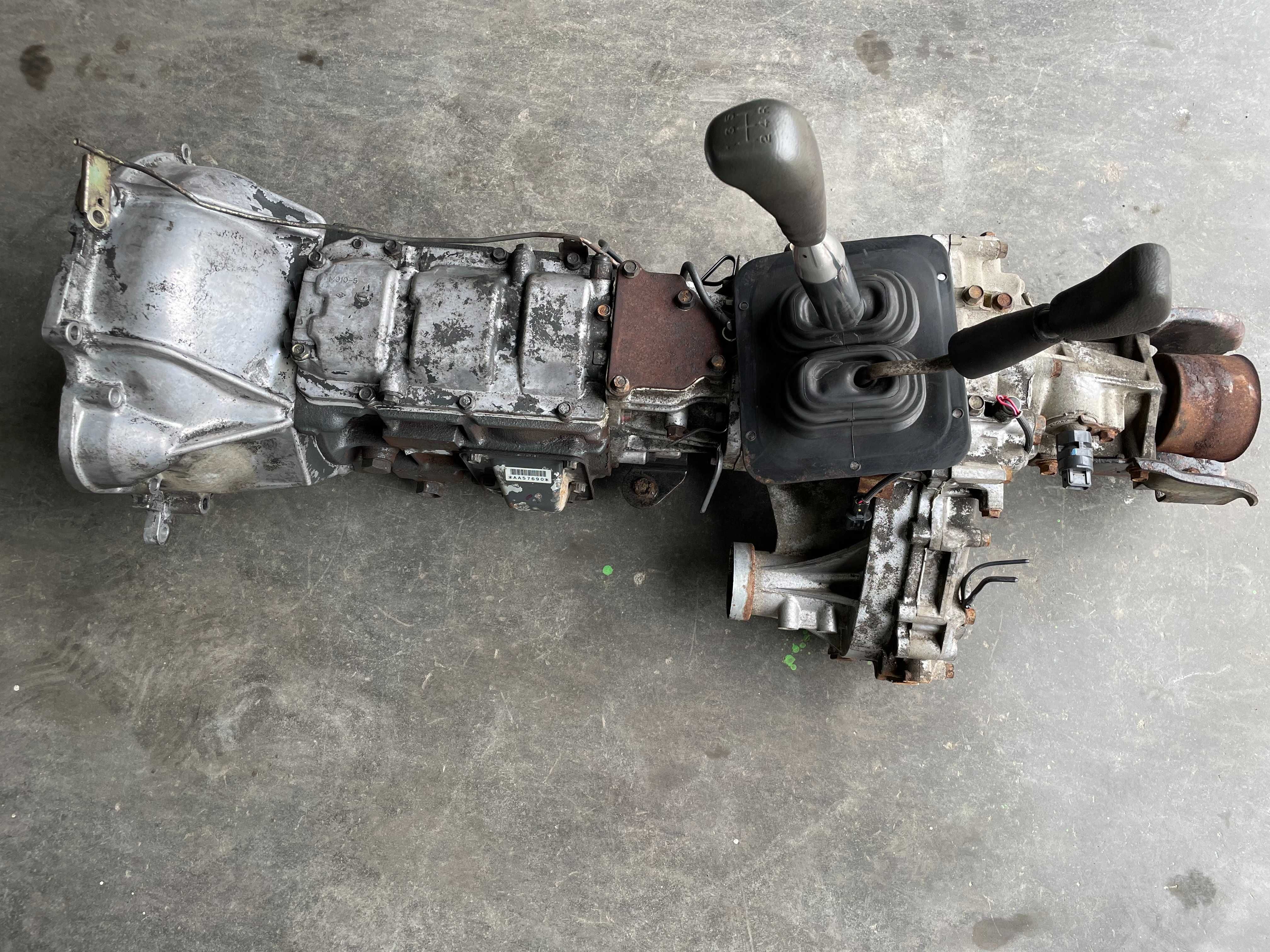 КПП коробка передач Роздатка Mitsubishi Pajero Sport Pajero L200 2.5TD