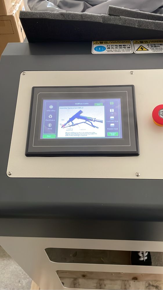 Soldador Cortador a  Laser 4 em 1 soldar decapagem 2Kw Monofasica