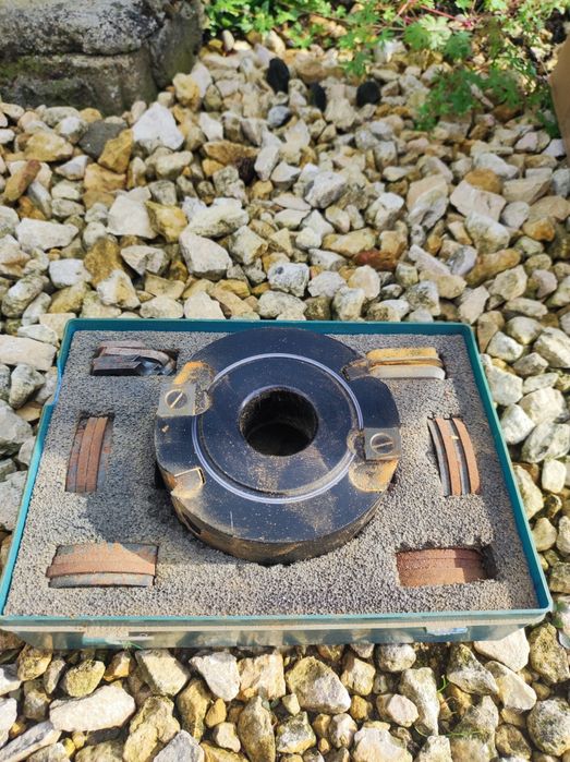 Frezarka dolnowrzecionowa z kompletem frezów Electra Beckum tf-100, 22