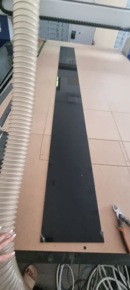 Dibond kompozyt skrawki 27cmx300 cm ok 20 szt