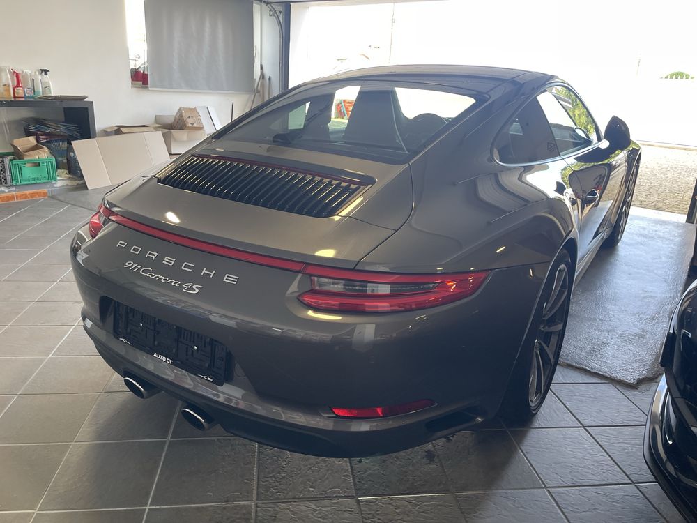 Porsche 911    991.2. 4S