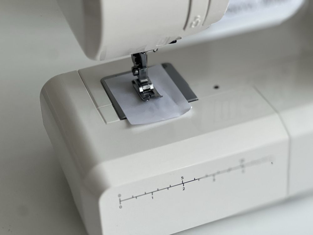 Швейна машина Janome JQ 2515S машинка