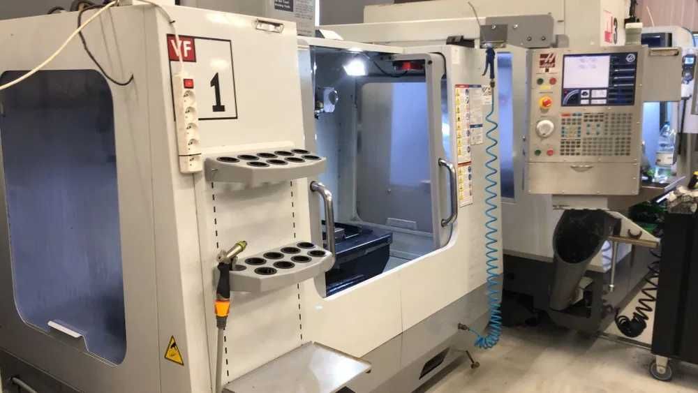 Haas VF-1 Centrum obróbcze CNC frezarka 2007