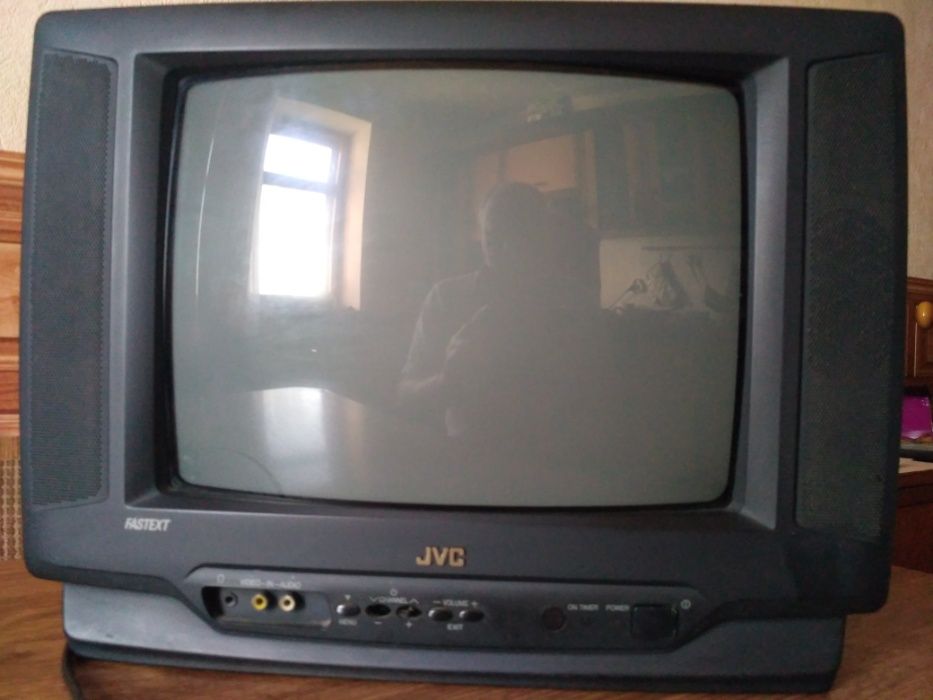 Телевизор JVC AV-1433TEE