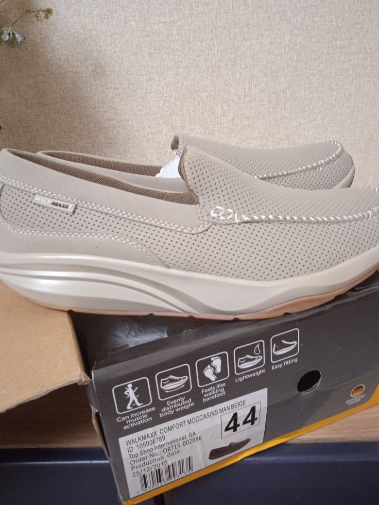 Продам взуття  WALKMAKXX