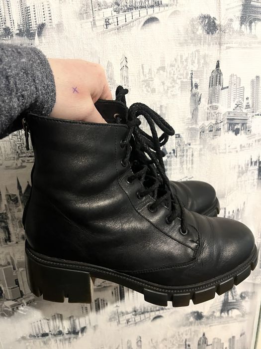 Зимові шкіряні ботинки жіночі