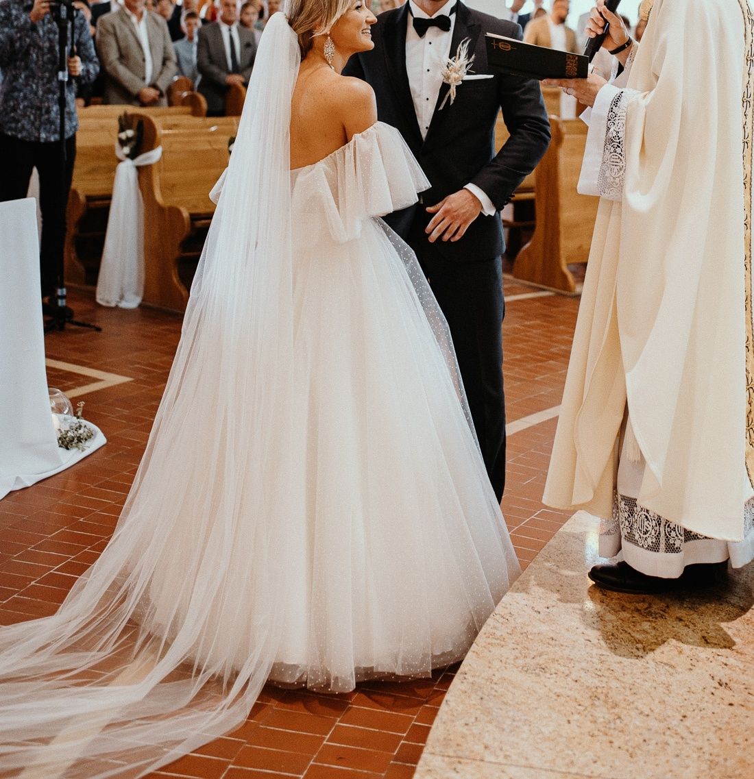 Suknia ślubna rozmiar 34 tiulowa w kropeczki