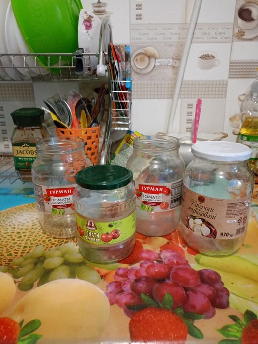 Банки евро на 1 литр и 680г.