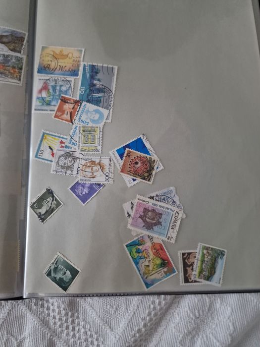 Muitos selos de vários anos