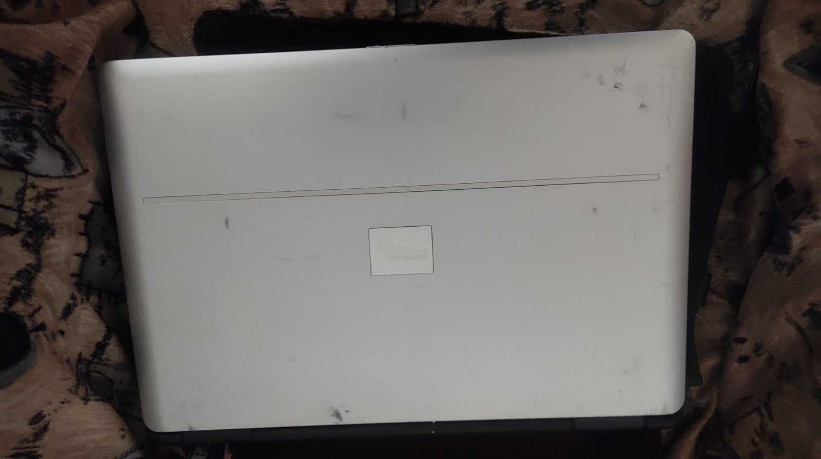 Ноутбук 17" Fujitsu-Siemens AMILO Xi 1546 - Б/У