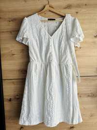 Sukienka biała Mohito rozmiar L
