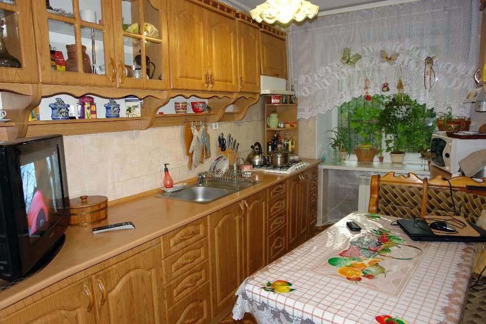 Продам 3 ком. квартиру .