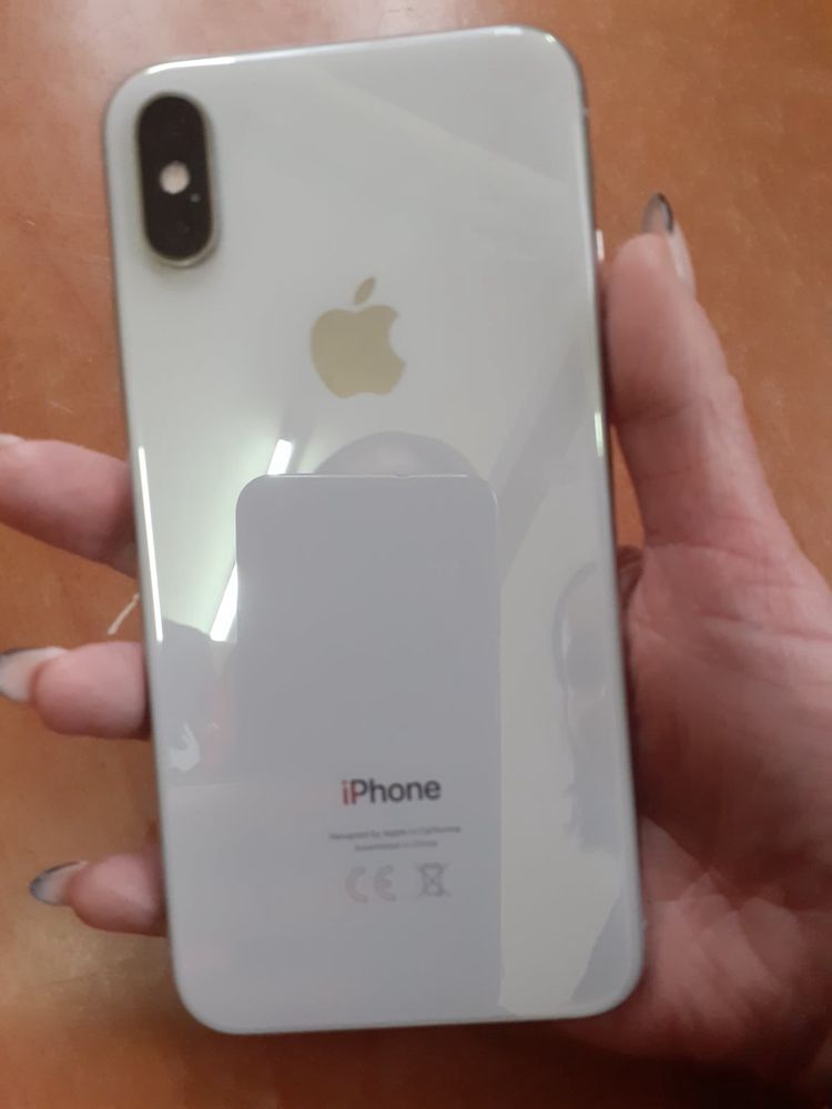 IPHONE XS 64 GB SILVER bateria 82%