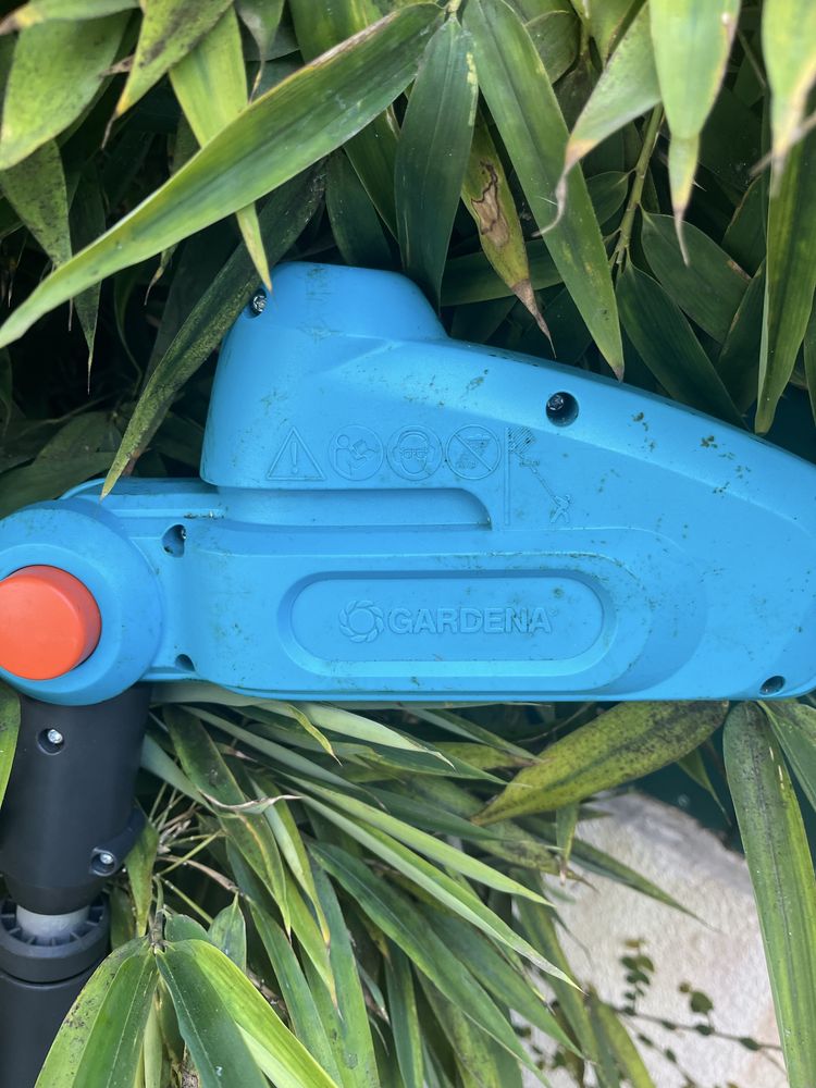 Aparador de Sebes Gardena 18V