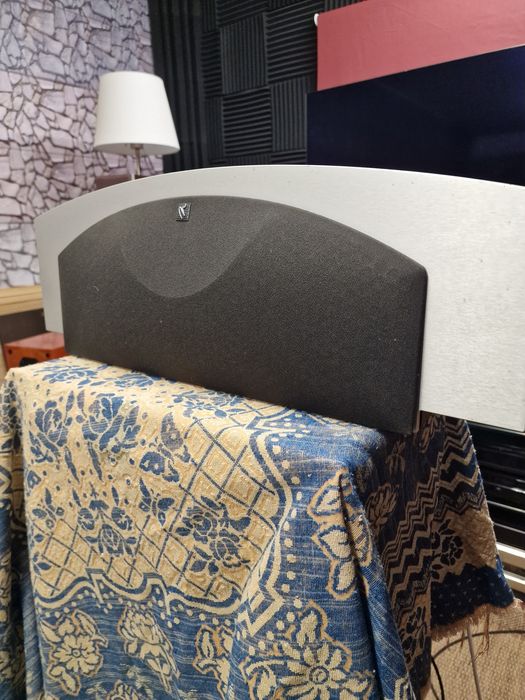 Coluna central Martin Logan fresco