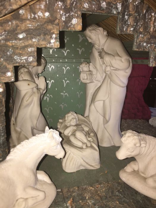 Presépio e figuras decorativas