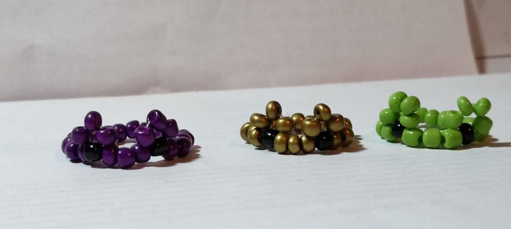 Pierścionki z koralików