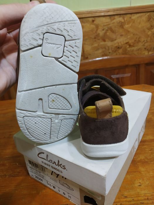 Дитячі кеди-туфлі Clarks (шкіра) 21 розмір