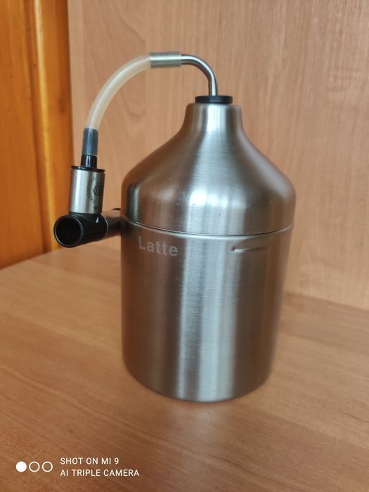 Капучинатор /молочник Krups AutoCappuccino XS6000 з Німеччини ідеал