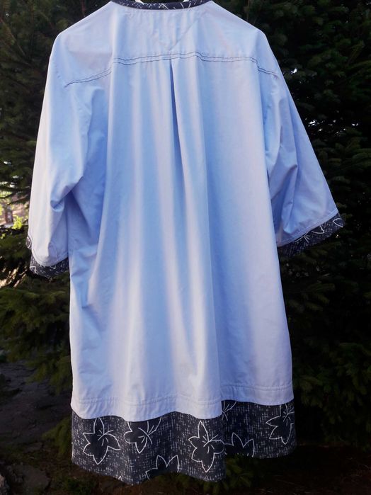 Сукня і фартух! Костюм для роботи в сфері обслуговування!