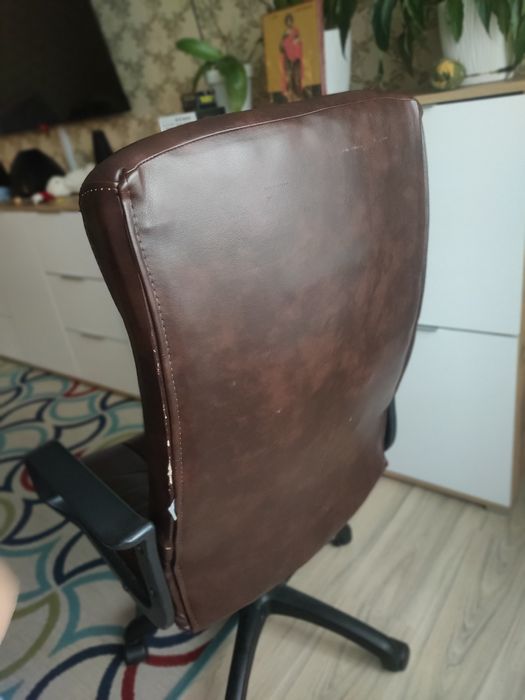 Крісло комп'ютерне