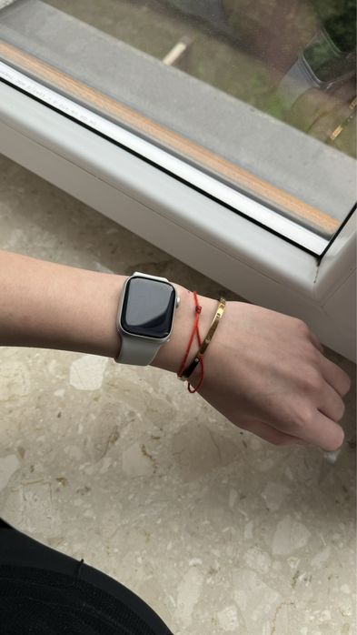 Apple Watch series 8 41mm в ідеальному стані