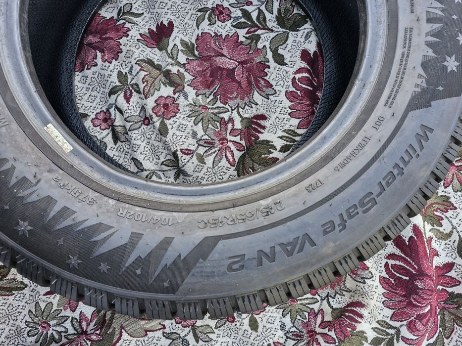 Шини 215/65r15c Nordexx