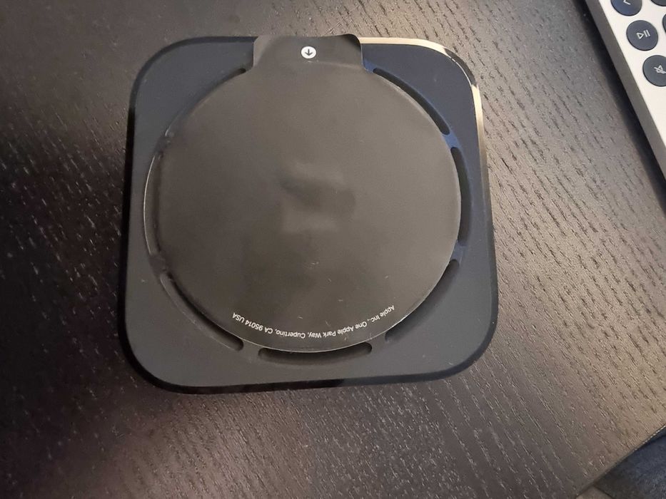 Apple TV 4K - 2.ª geração 64 GB