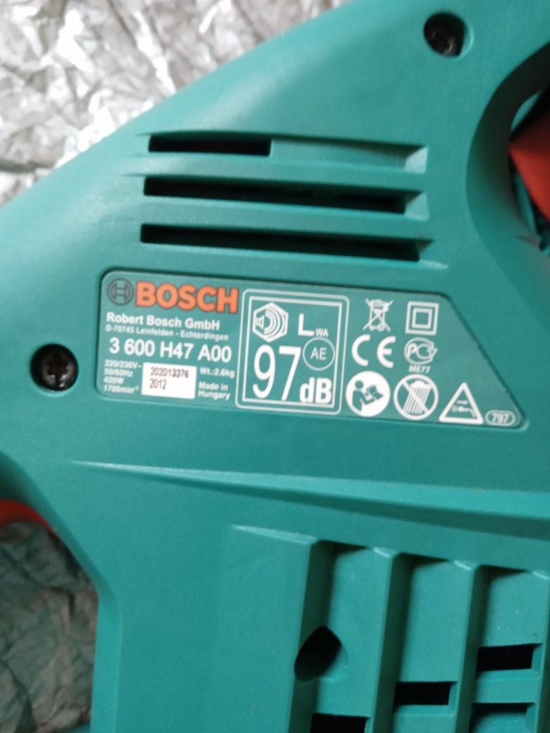 Кущоріз кусторез триммер Bosch