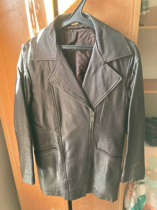 Шкіряна жін куртка,бу,48-50 розмір,без дефектів