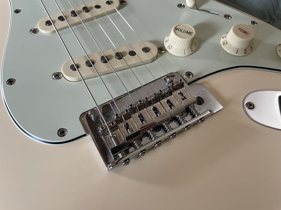 Stratocaster Fender Vintera 60s Modified