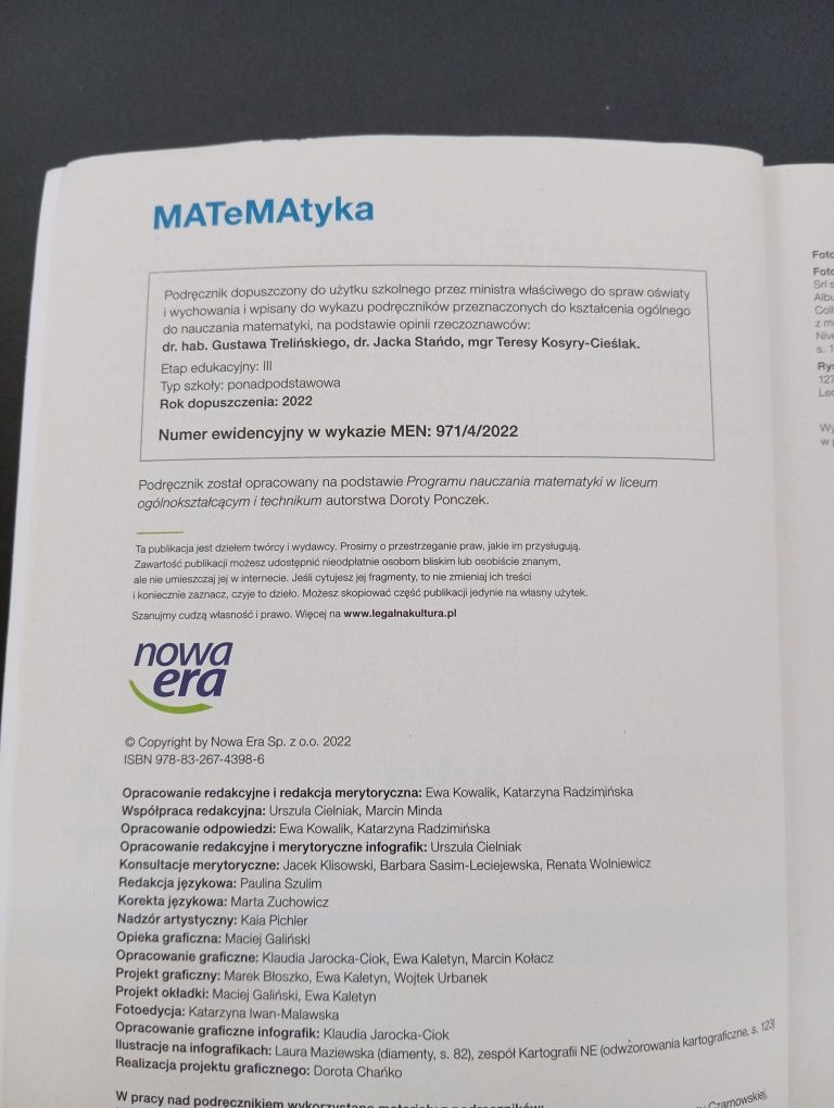 Matematyka 4, zakres podstawowy - podręcznik dla LO i TECHNIKUM.