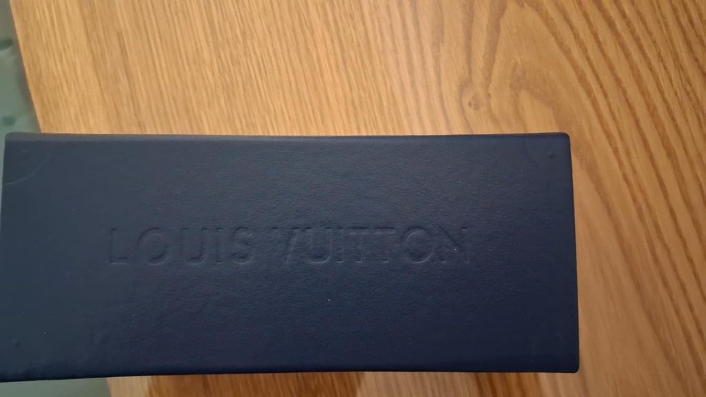 okulary przeciwsłoneczne Louis Vuitton