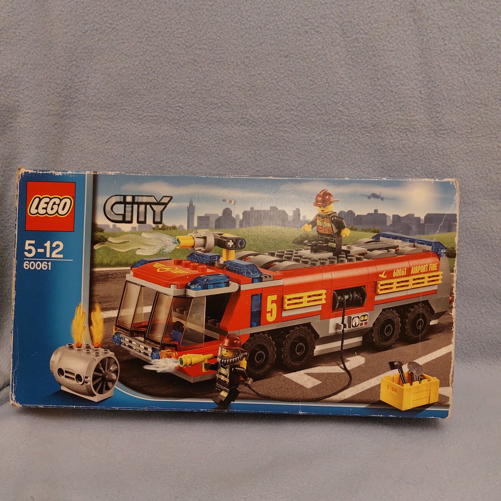 Lego City 60061 Lotniskowy wóz strażacki z 2014 r.
