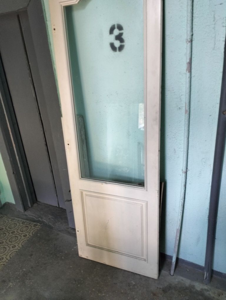 Продам дверь межкомнатную.