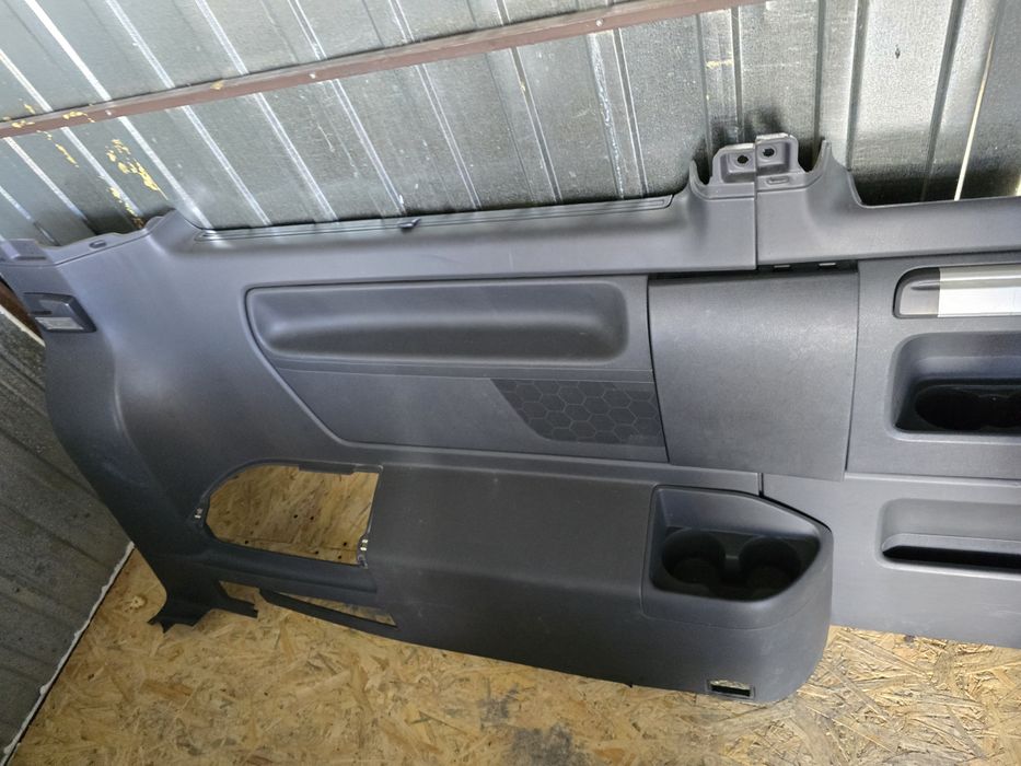 Boczek tapicerka lewy środek VW T5 T6 multivan