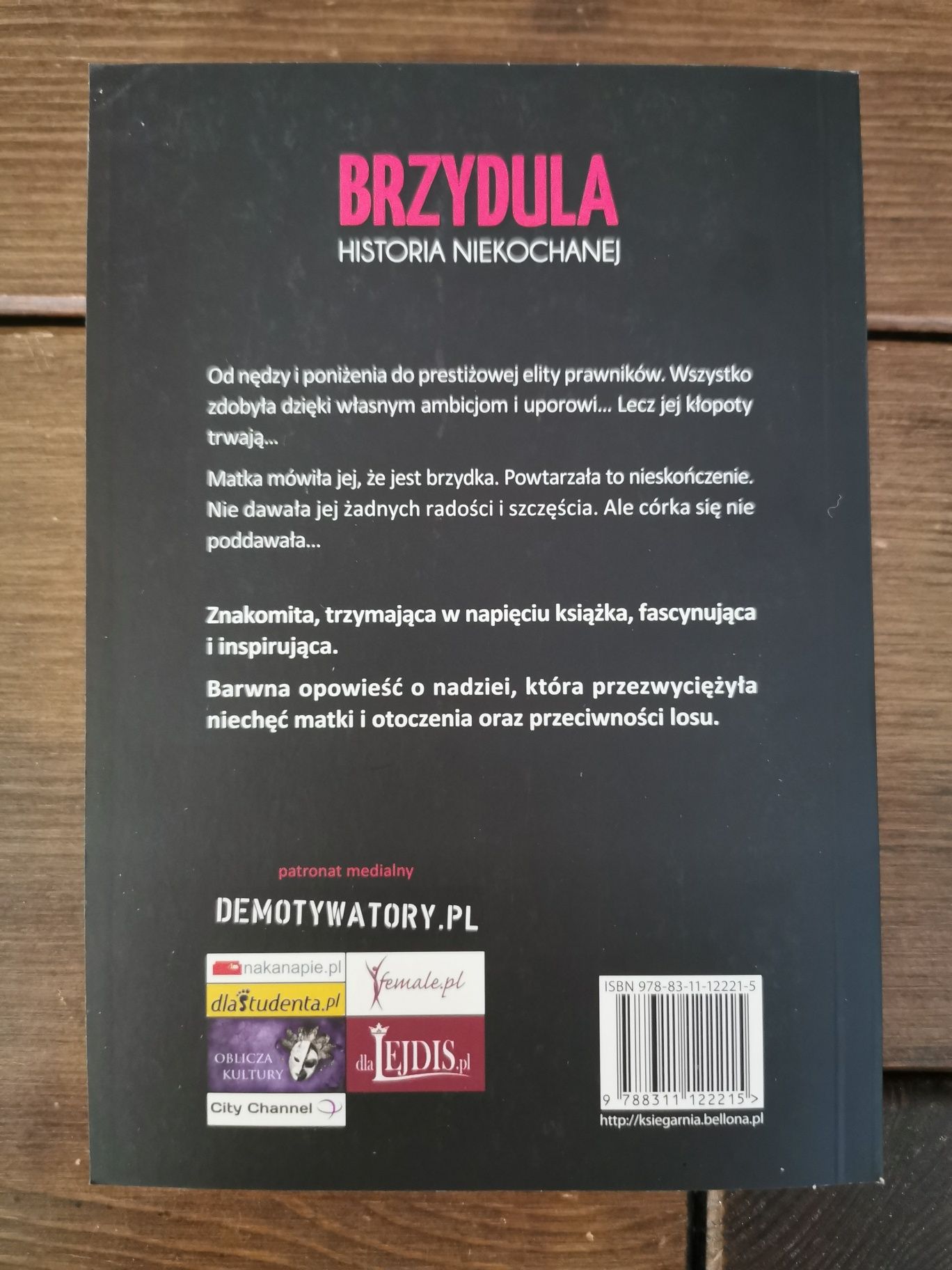 Brzydula historia niekochanej - Constance Briscole
