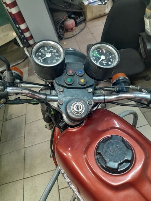 Ява  358 мотоцикл на ходу