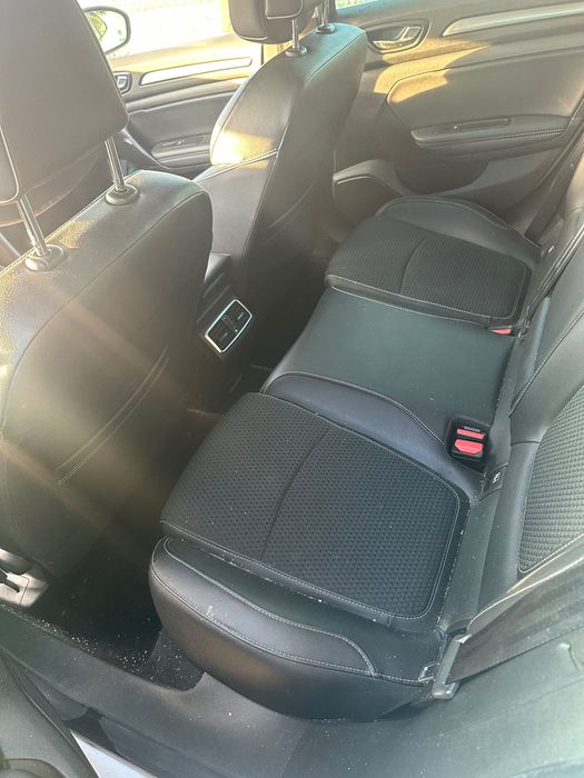 Megane 1.6dci 130koni biała perła wersja bose