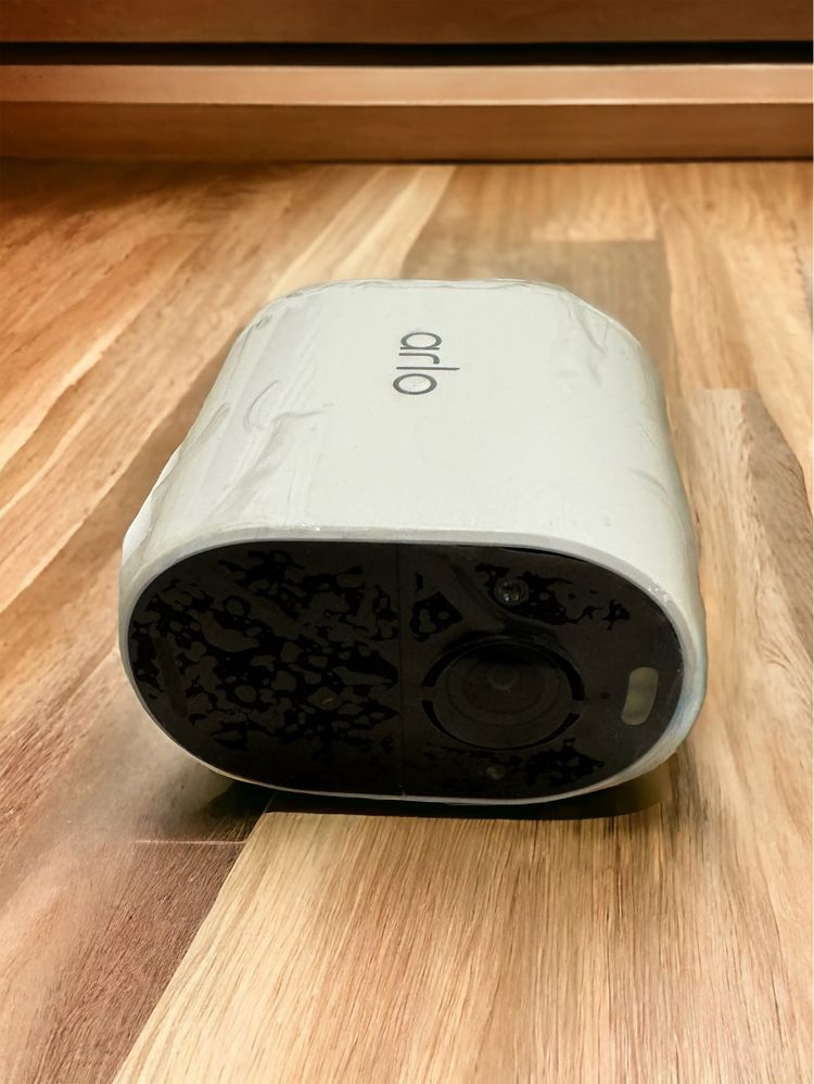 Arlo Essential Spotlight WiFi VCM 2030