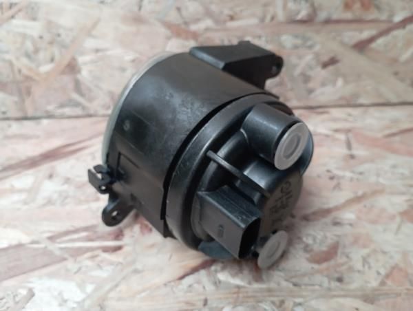 Farol nevoeiro frente direito AUDI A4 (8E2, B6)