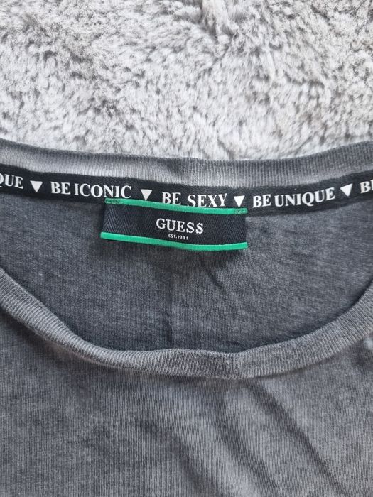 Bluzka z krótkim rękawem szara Guess rozmiar XS