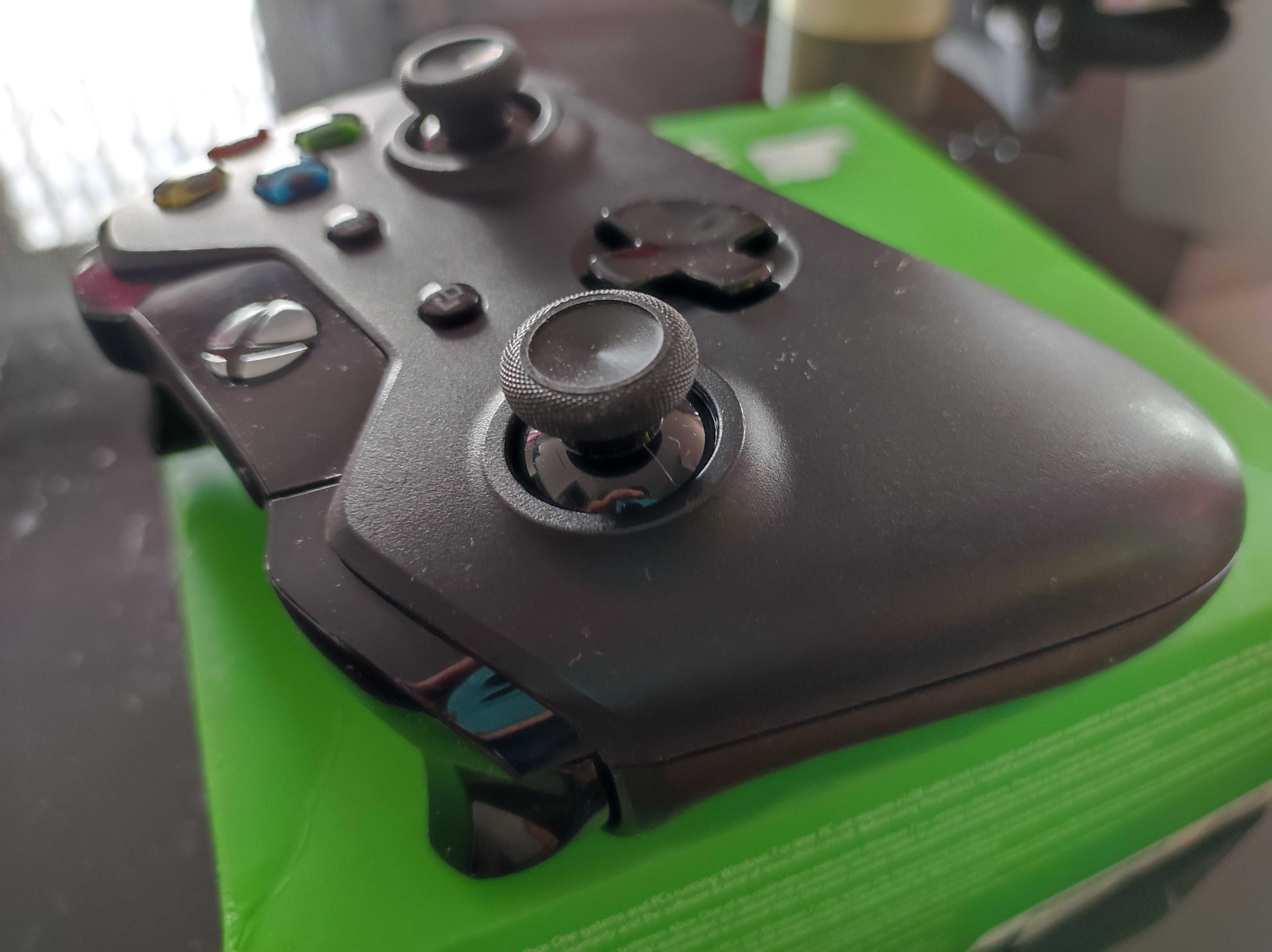 Pad kontroler do gry Xbox One czarny stan idealny pudełko