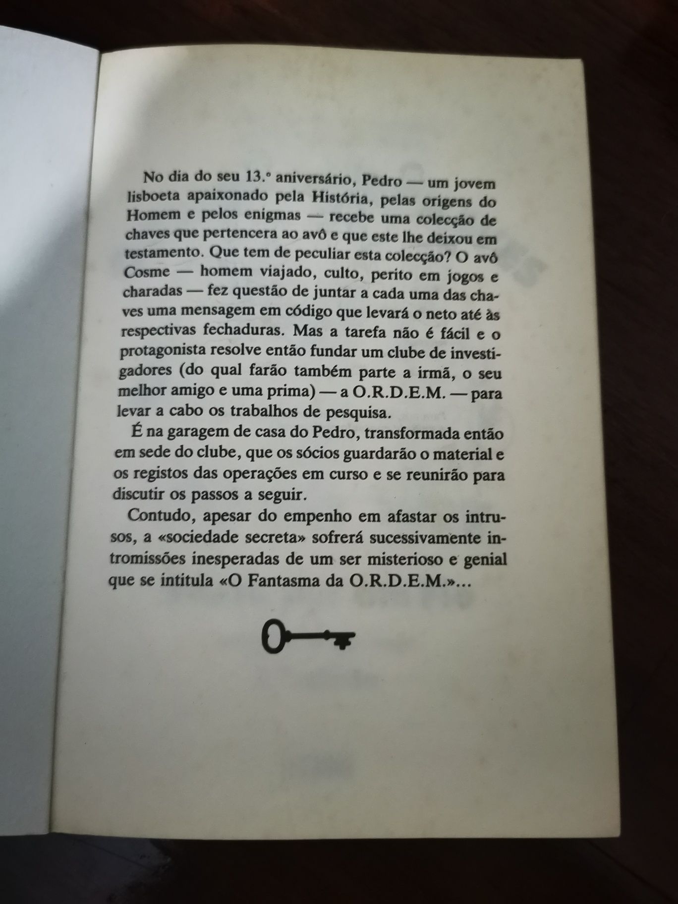 O Clube Das Chaves - Preso por um fio