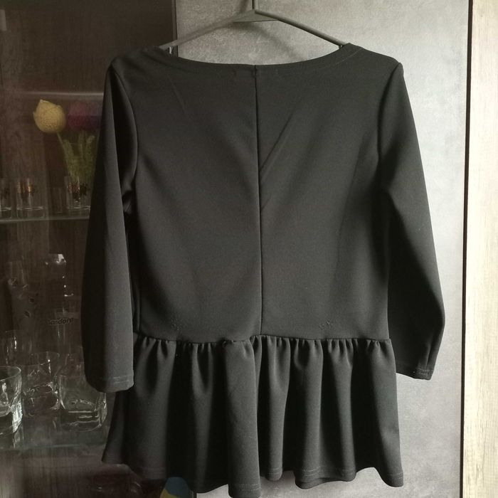 Женская блузка. Баска Karree. Блуза с баской.